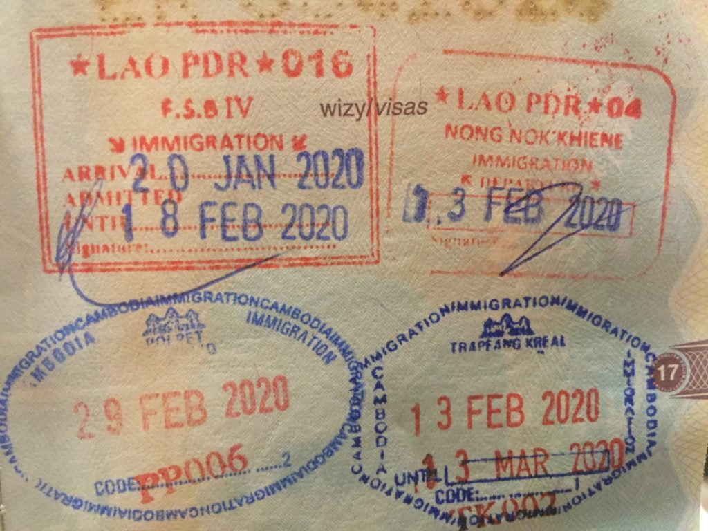 Pieczątki wjazdowe i wyjazdowe z Laosu i Kambodży.