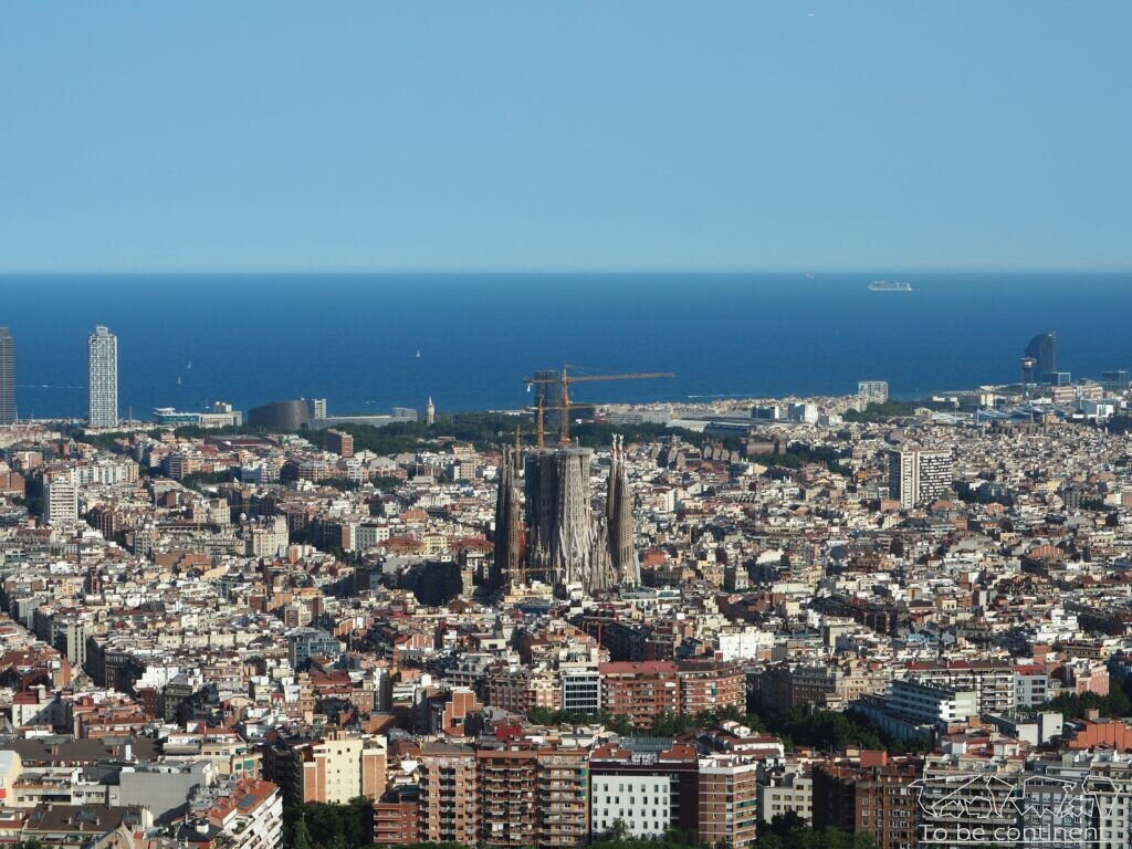 Widok na Barcelonę z Bunkers del Carmel.